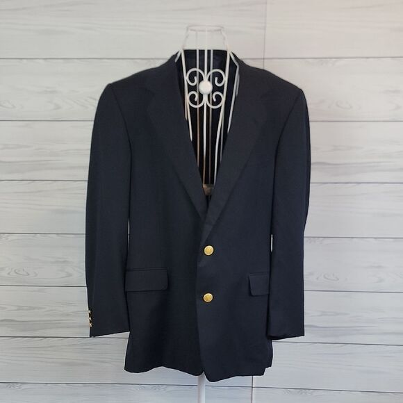 Hickey Freeman Classic Navy Suit JacketTwo Button Closure Size 44L Vintage